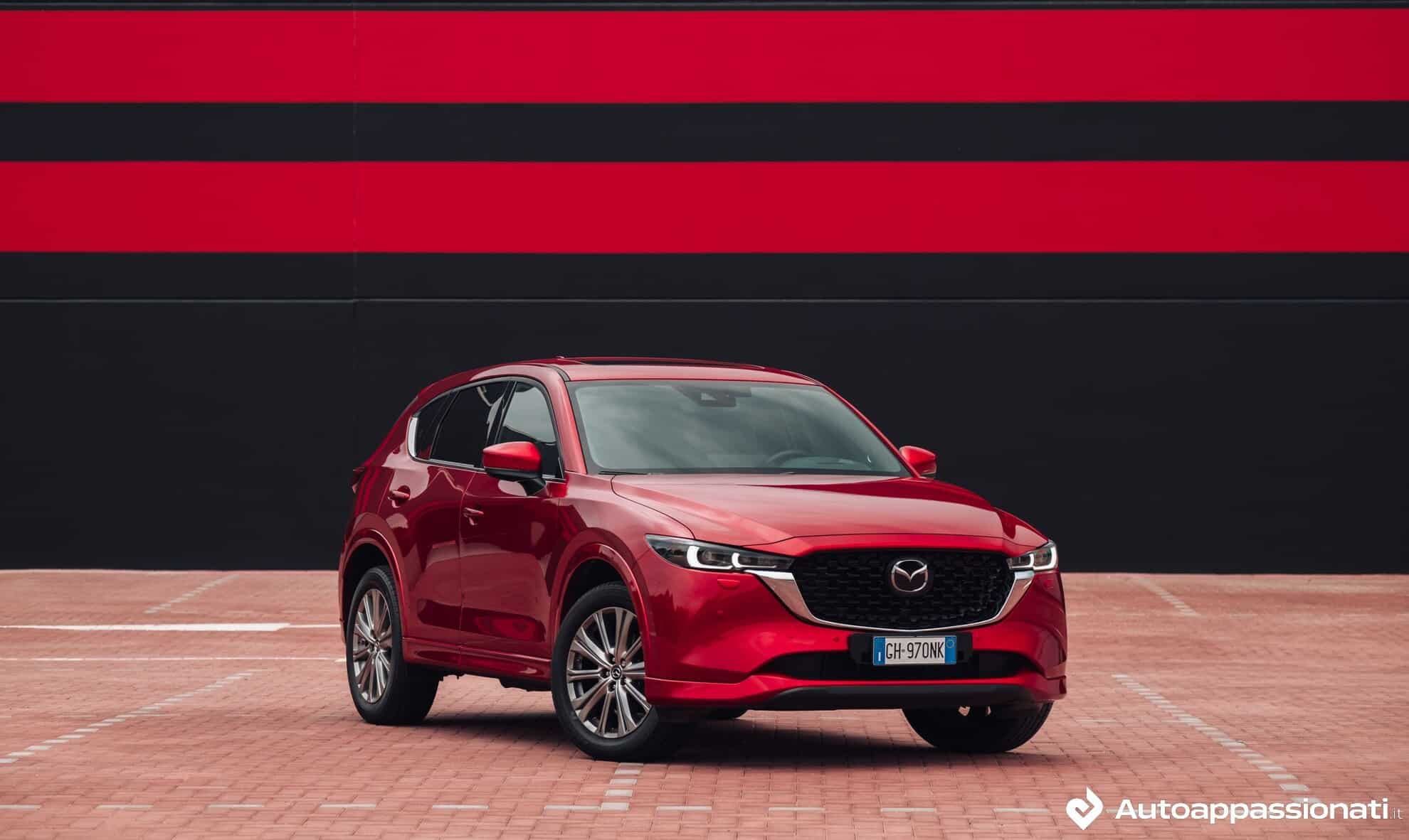 Mazda CX-5 2022: prezzo, interni, consumi, prova su strada