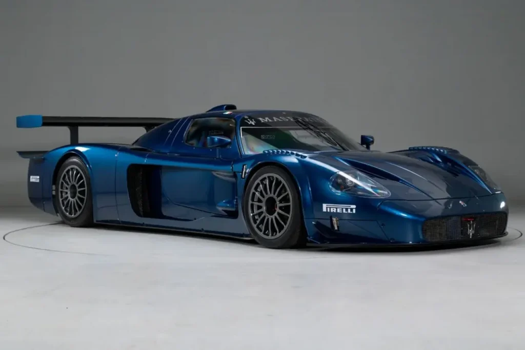 È in vendita una Maserati MC12 Corsa con pochissimi chilometri