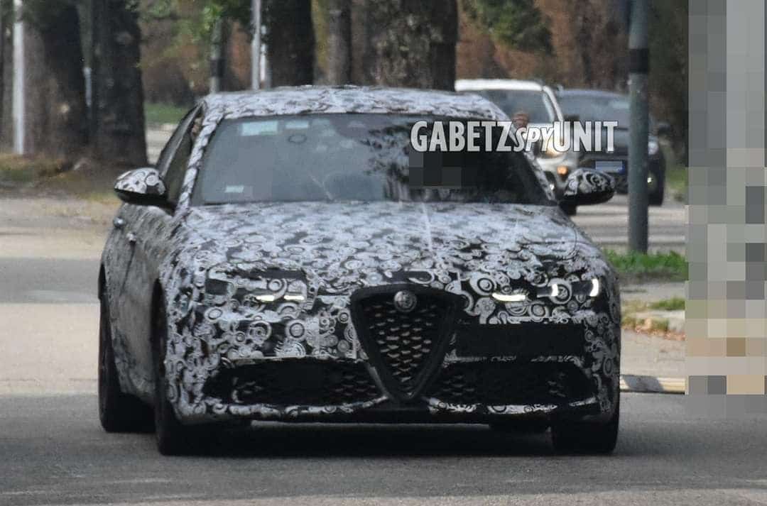 Alfa Romeo Giulia 2023: le foto spia prima del debutto