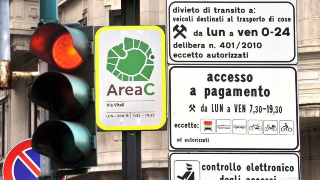 Area C Milano: ora anche le ibride, ma non tutte, pagano il ticket