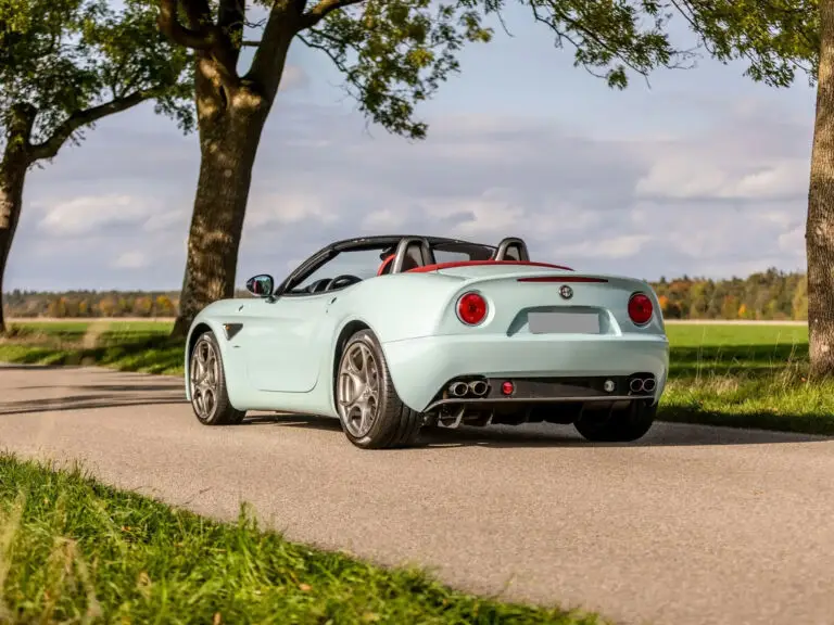 Alfa Romeo 8C Spider: all’asta un esemplare con 828 km percorsi