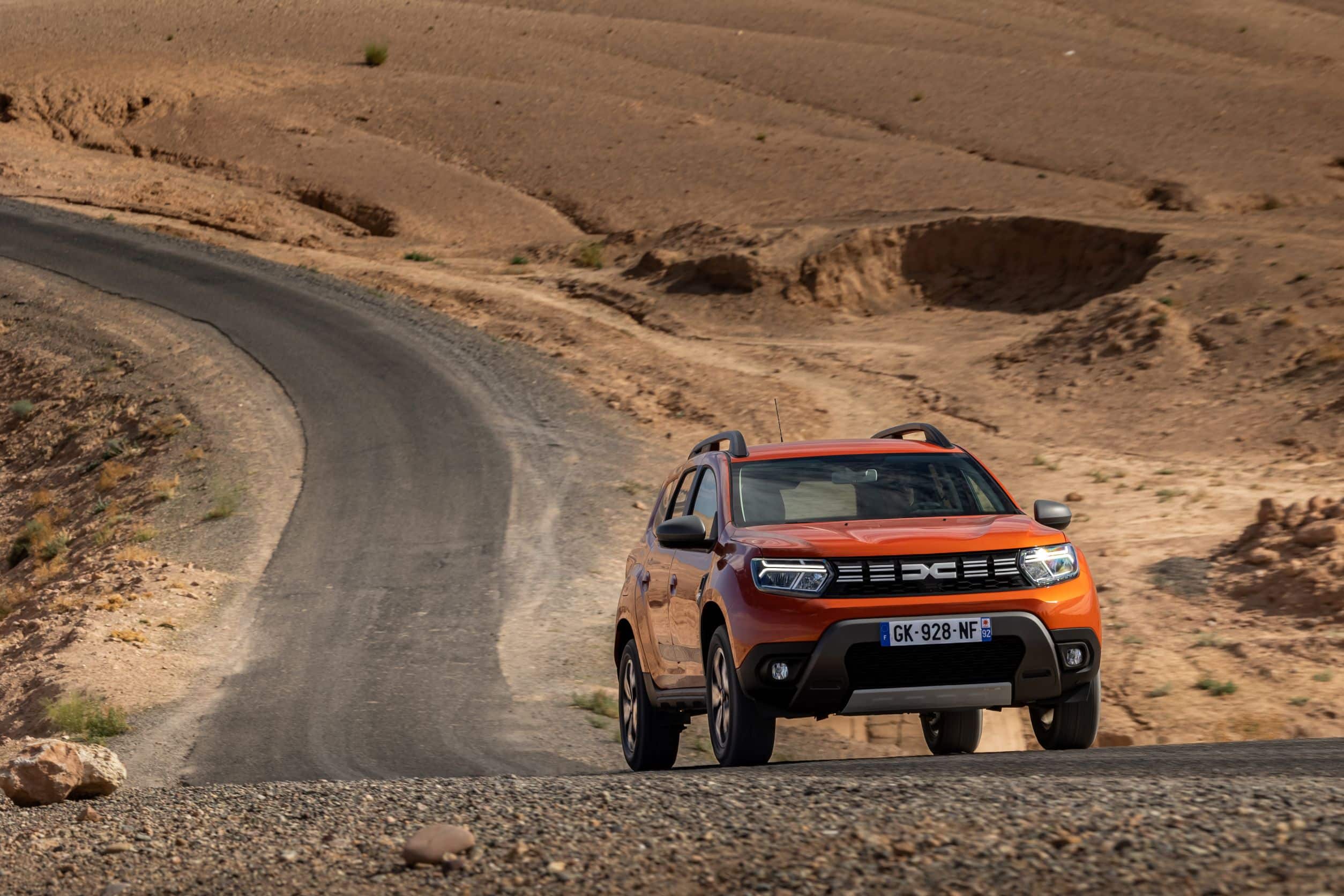 Dacia-Duster-4x4-new-logo-marocco