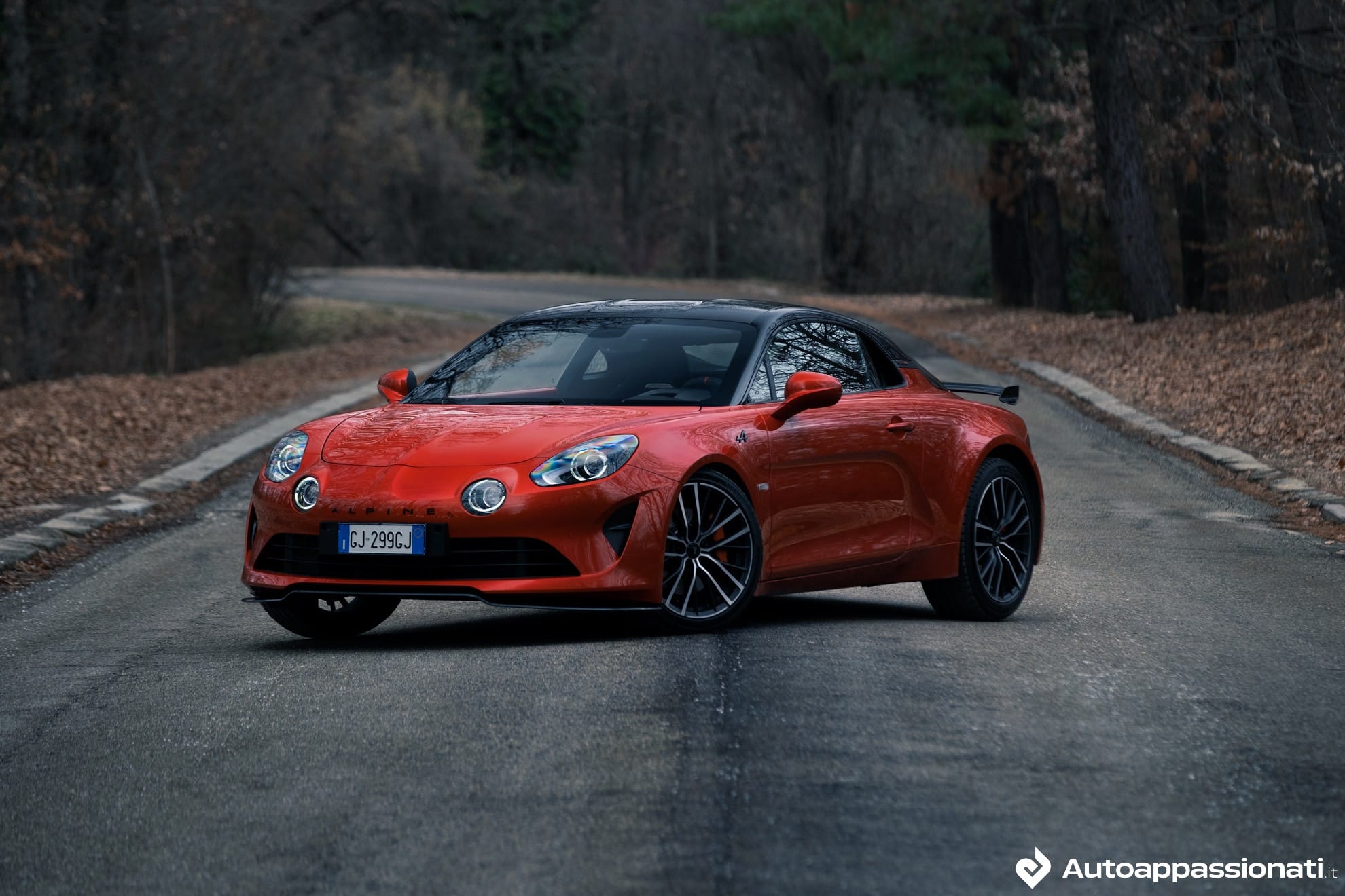 Alpine A110 S: prezzo, interni, motore, sound, prova su strada