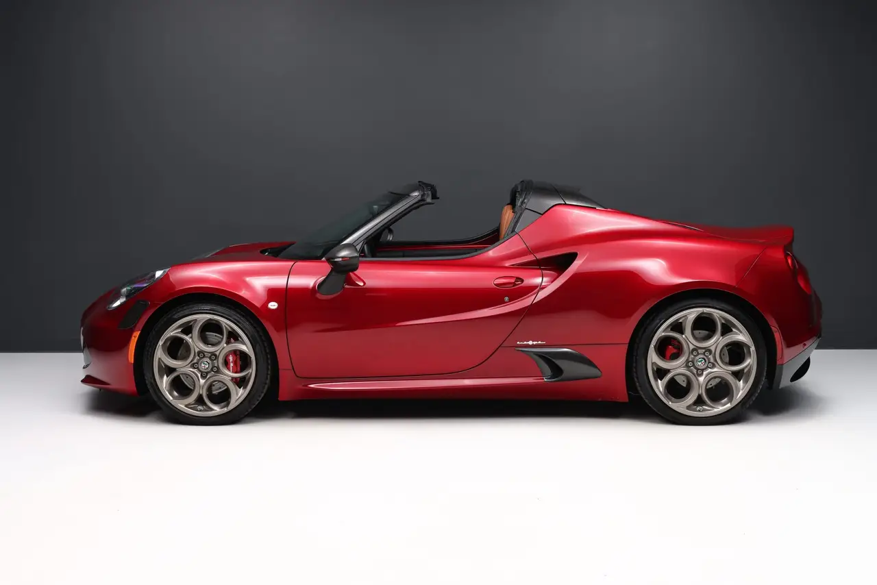 Alfa Romeo 4C usata: perchè i prezzi sono schizzati in alto?