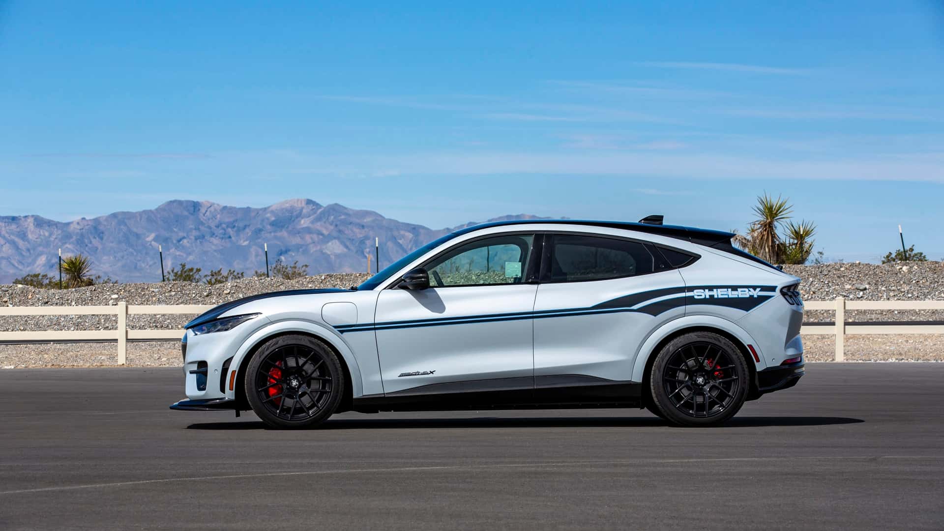 La prima Shelby elettrica è una Ford Mustang Mach-E GT in serie limitata