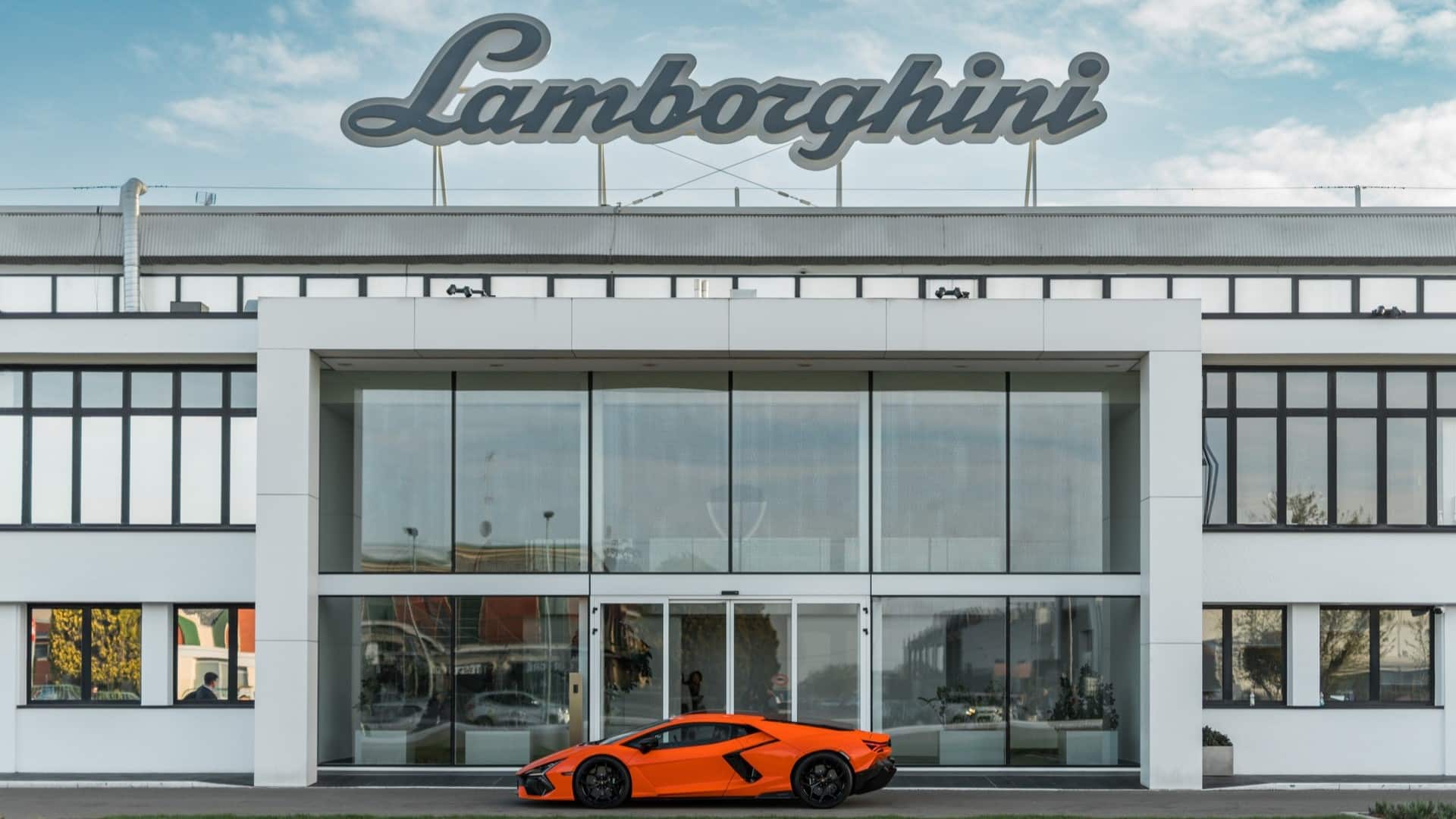 Donazione lamborghini alluvione