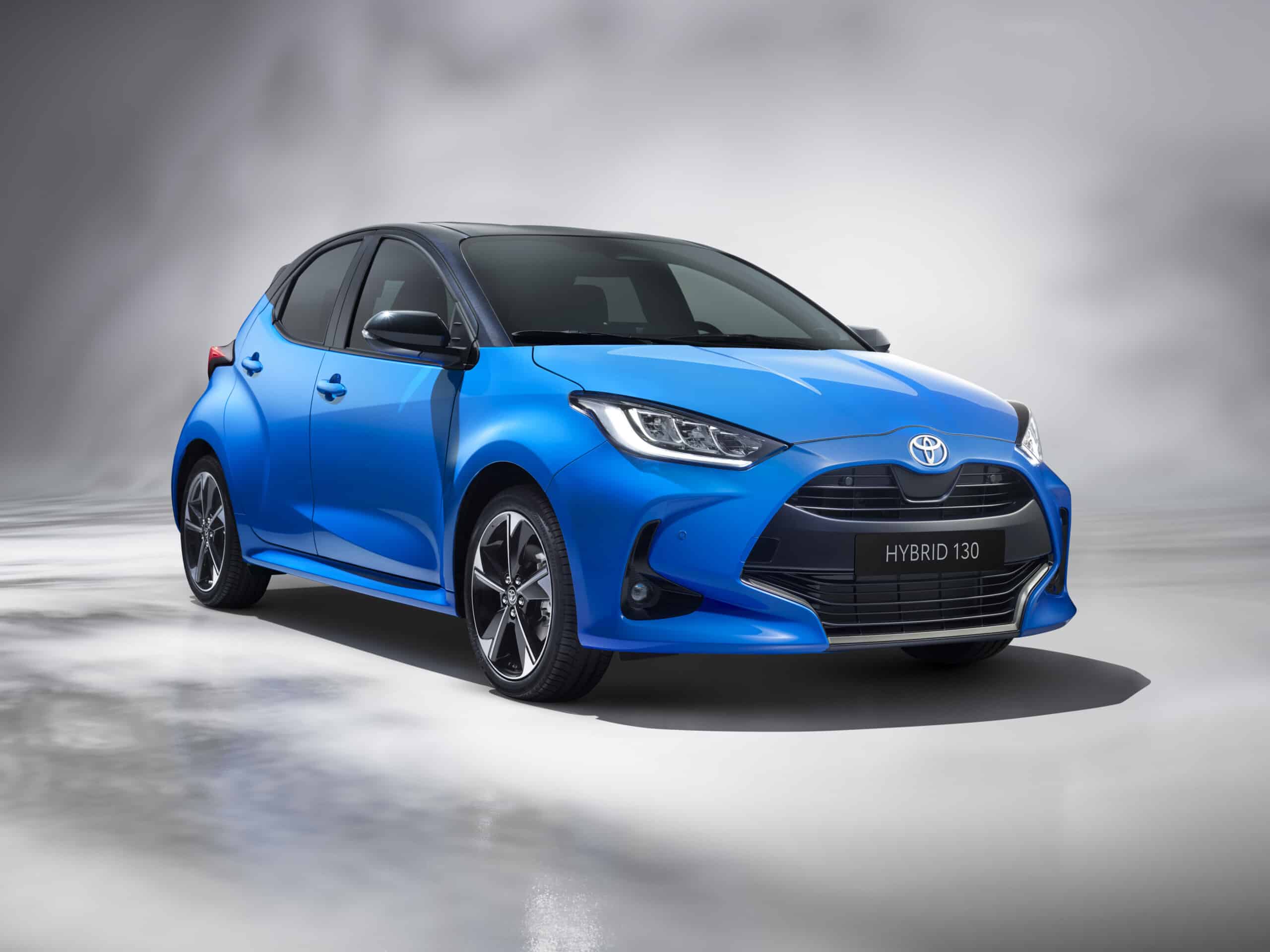 Toyota Yaris Hybrid 2024: interni, motore ibrido, data uscita