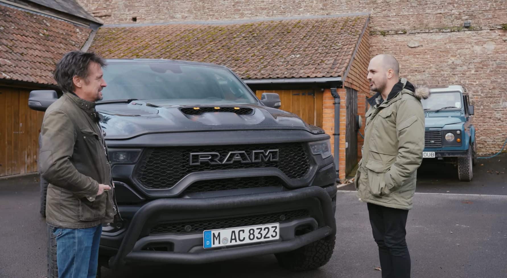 Richard Hammond affascinato dal nuovo RAM 1500 TRX [VIDEO]