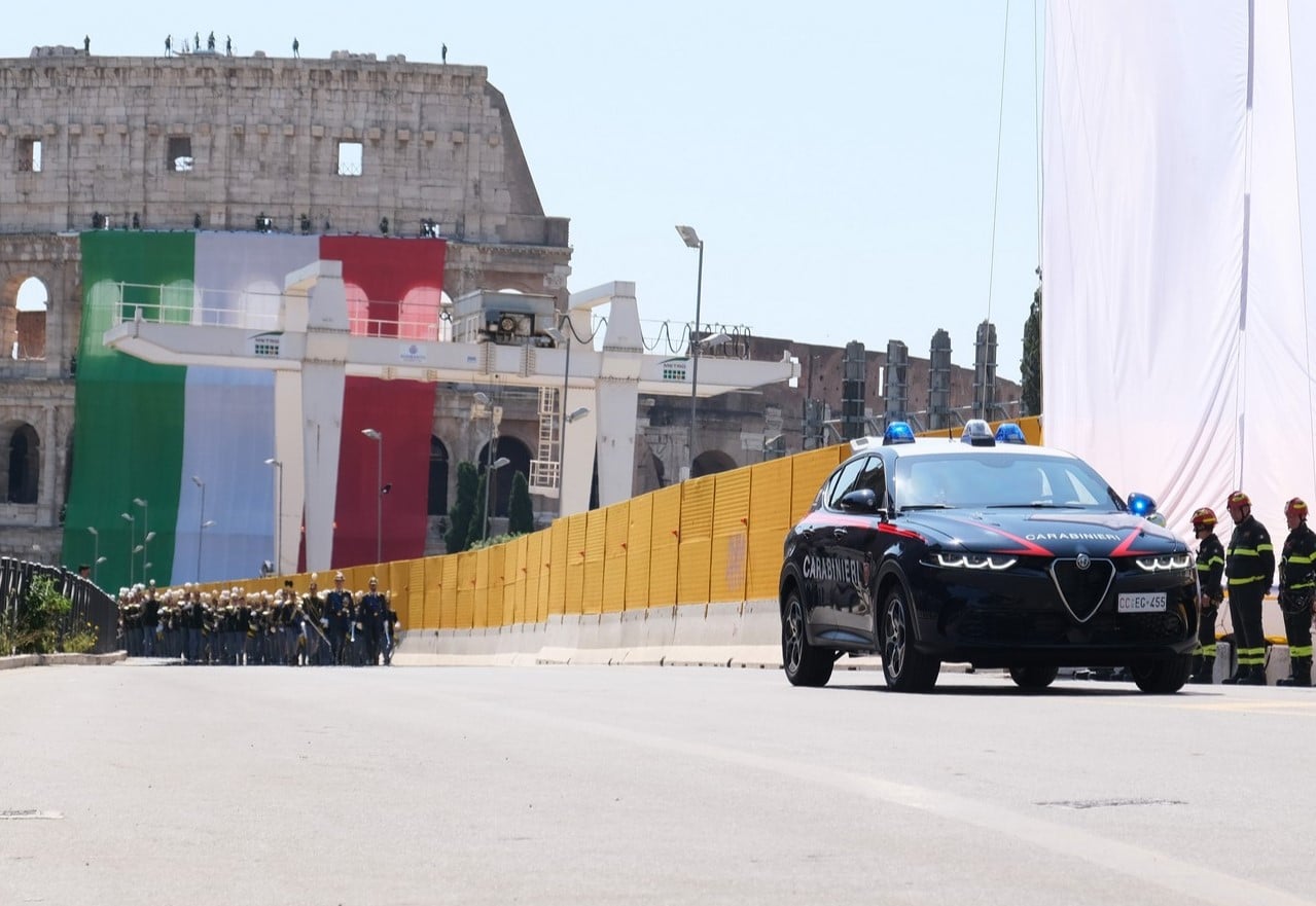 alfa romeo tonale carabinieri