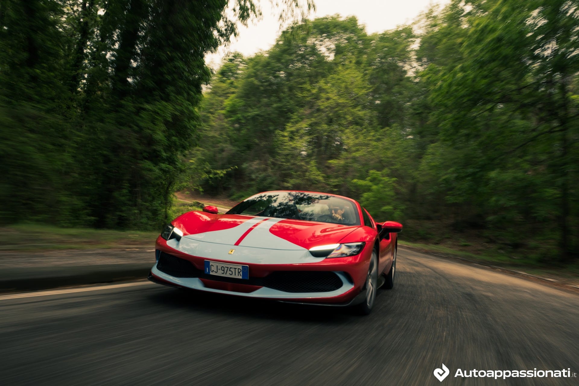 dinamica ferrari 296 gts assetto fiorano