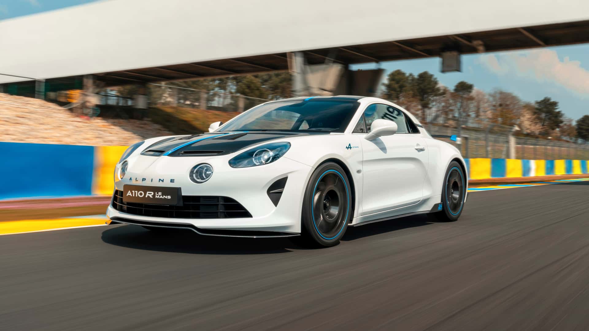 Alpine A110 R Le Mans, serie limitata per la centesima edizione della classica francese