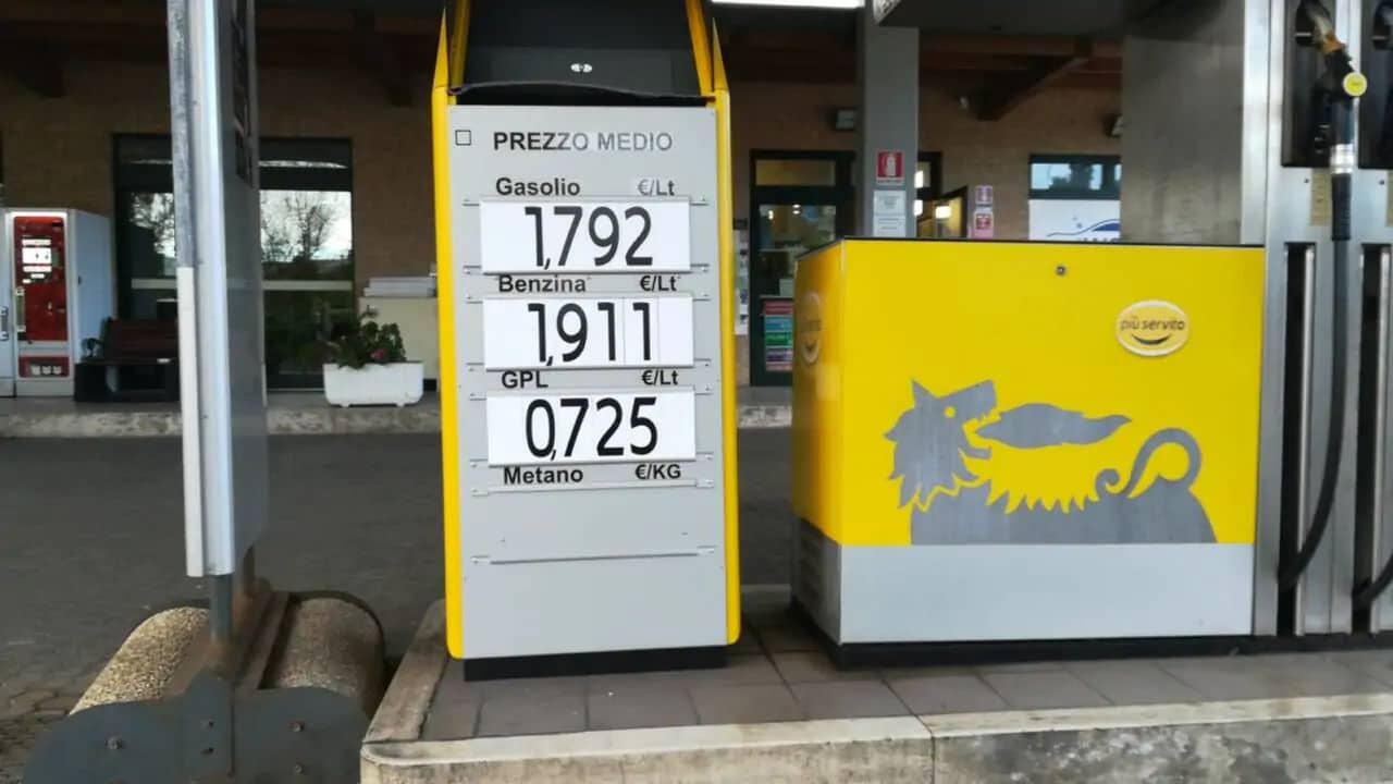 Bonus Benzina 2023: come funziona, quando arriva, a chi spetta, vantaggi