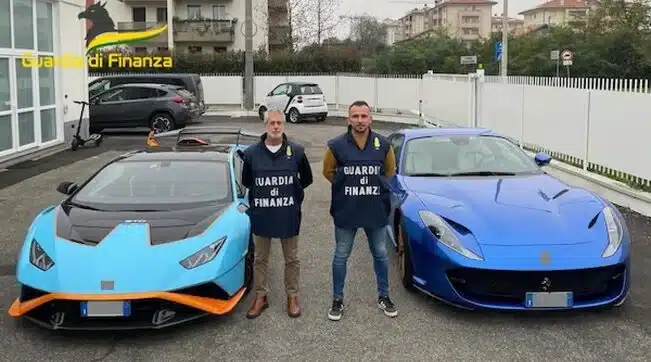 lambo ferrari sequestrate