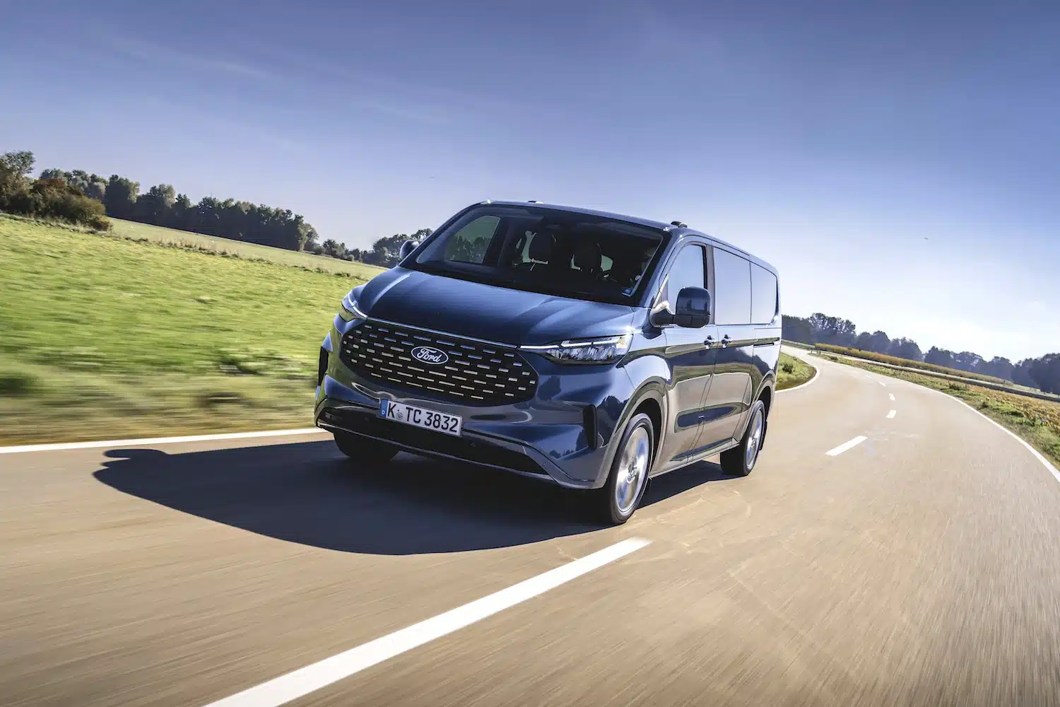 Focus tecnologia e novità dei Ford Transit e Tourneo Custom