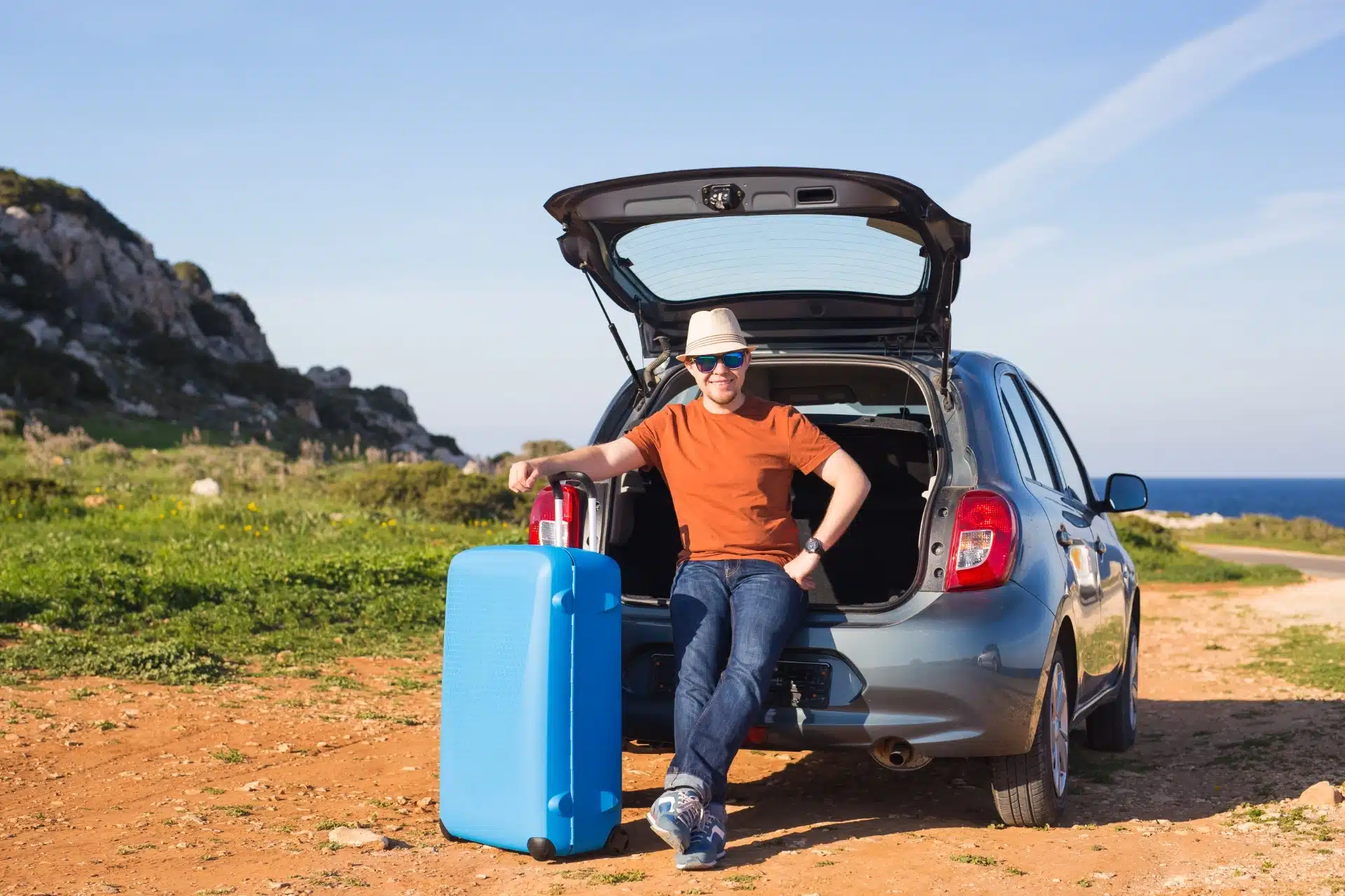 I migliori accessori auto per viaggiatori