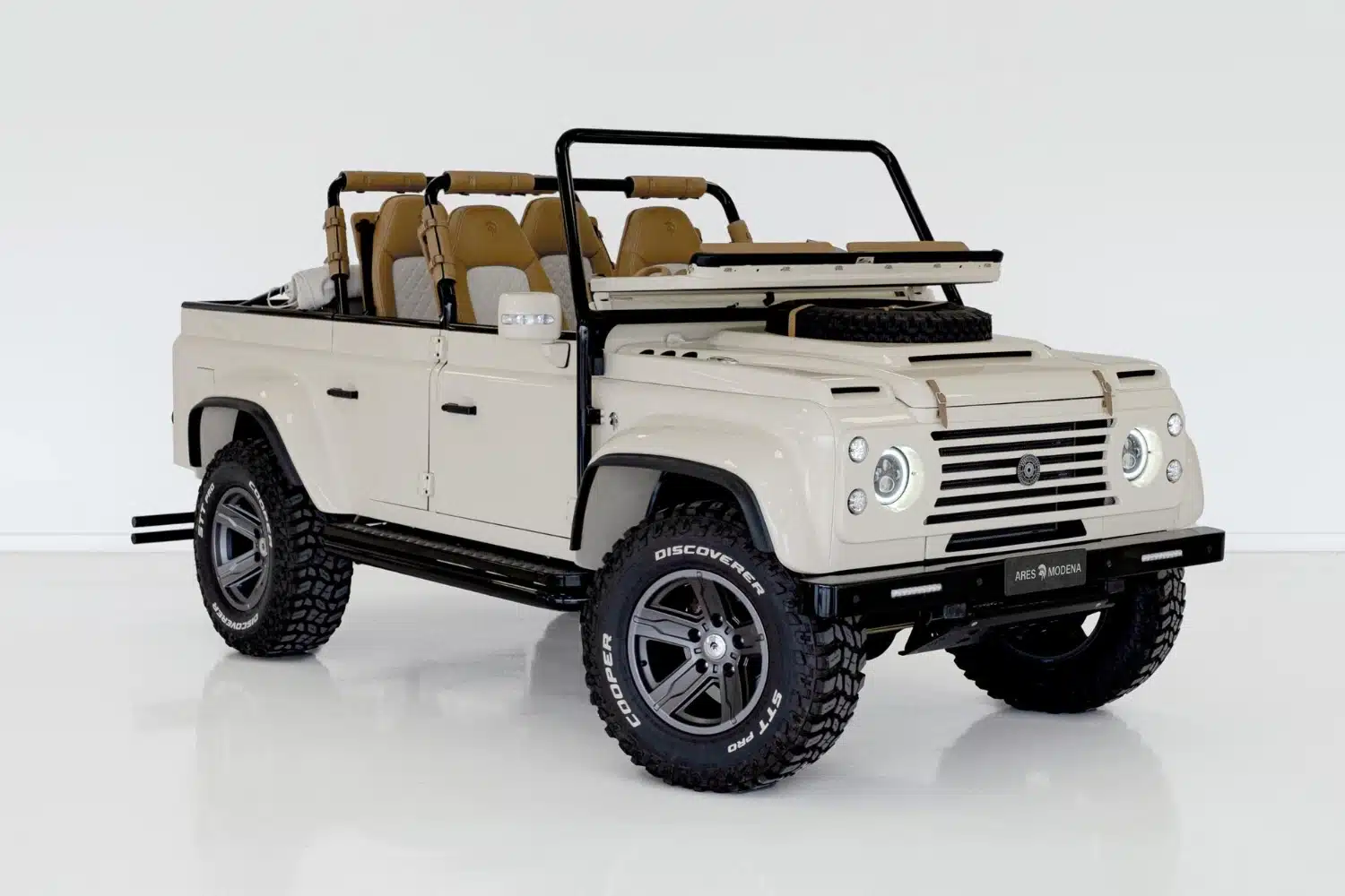 Ares Modena presenta Ares Defender V8 Cabrio