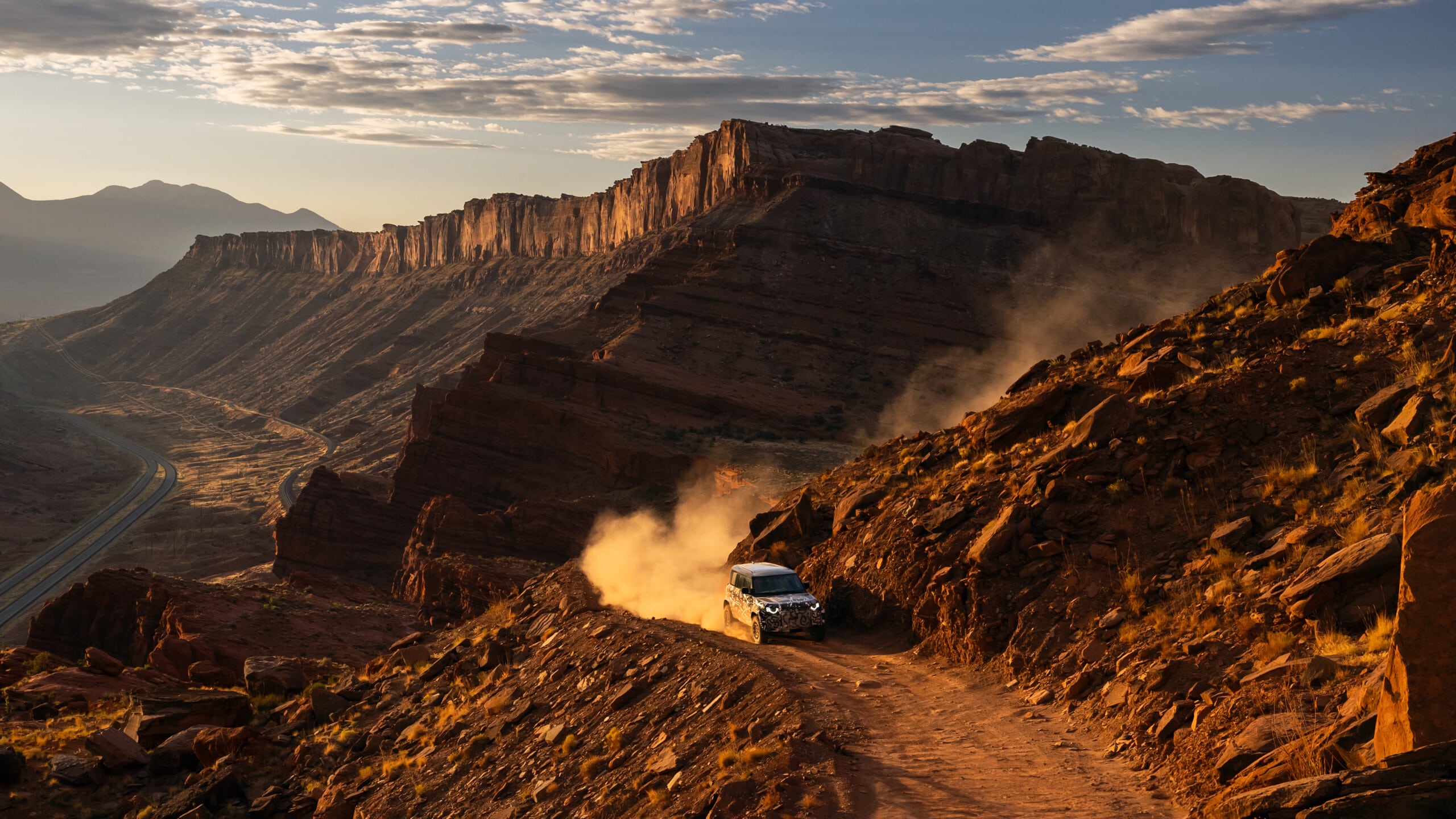 Land Rover Defender OCTA: la versione V8 per l’offroad duro e puro