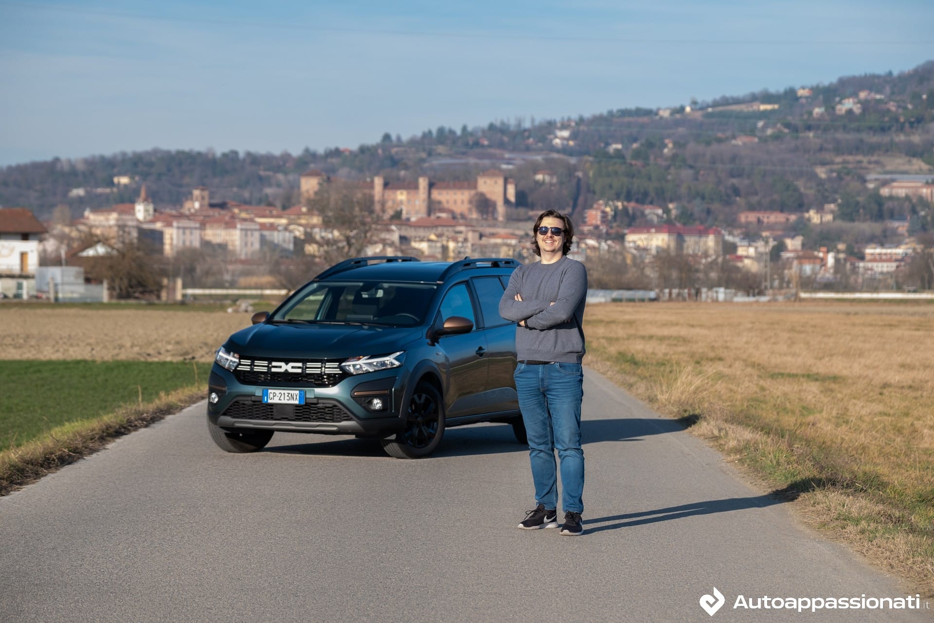 Dacia Jogger Hybrid: come va e quanto costa la Full Hybrid più pratica sul mercato