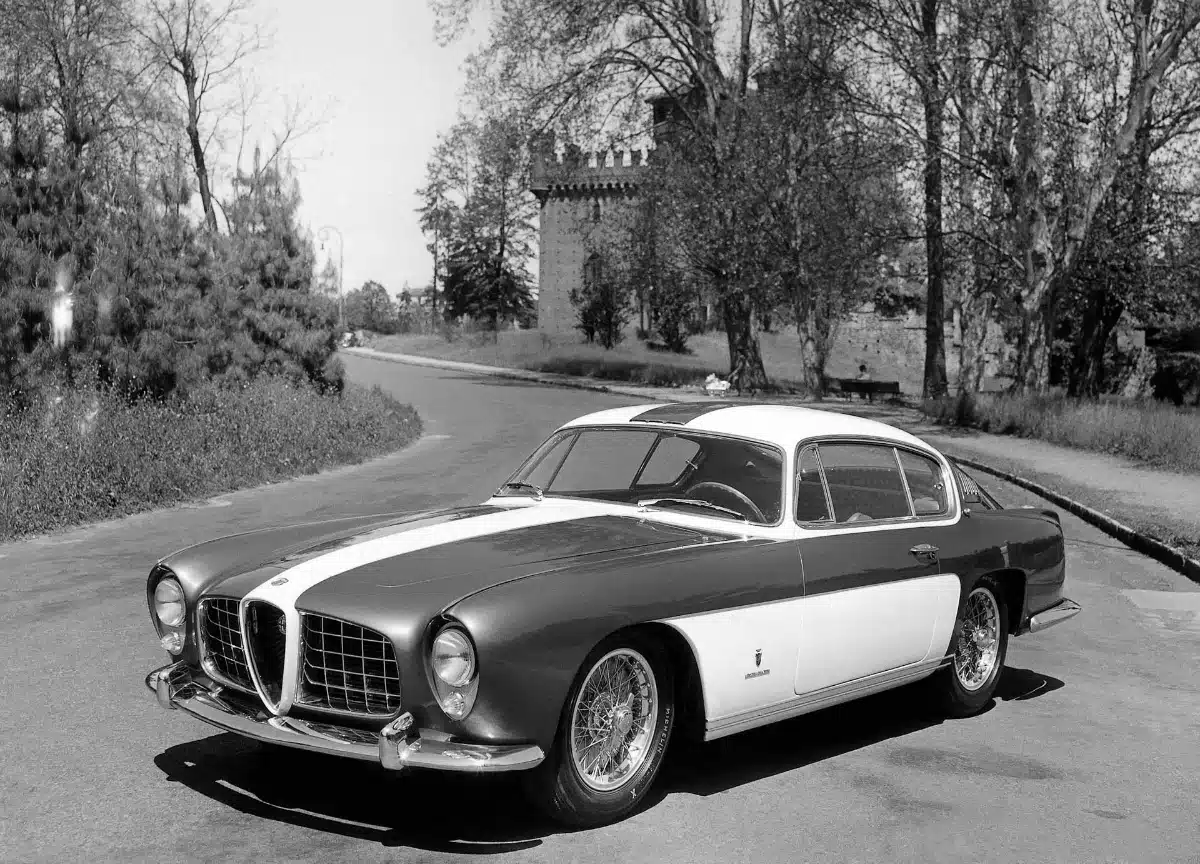 1.Abarth-Alfa 2000 Ghia (1954)