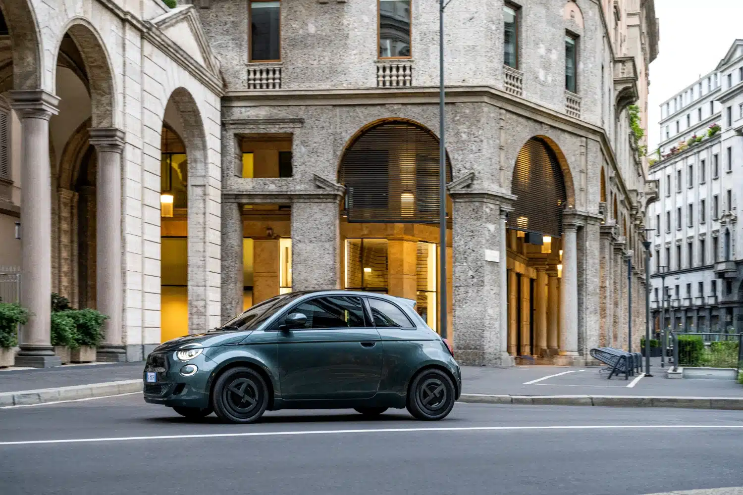 FIAT 500e Armani: la serie speciale dell’elettrica alla moda