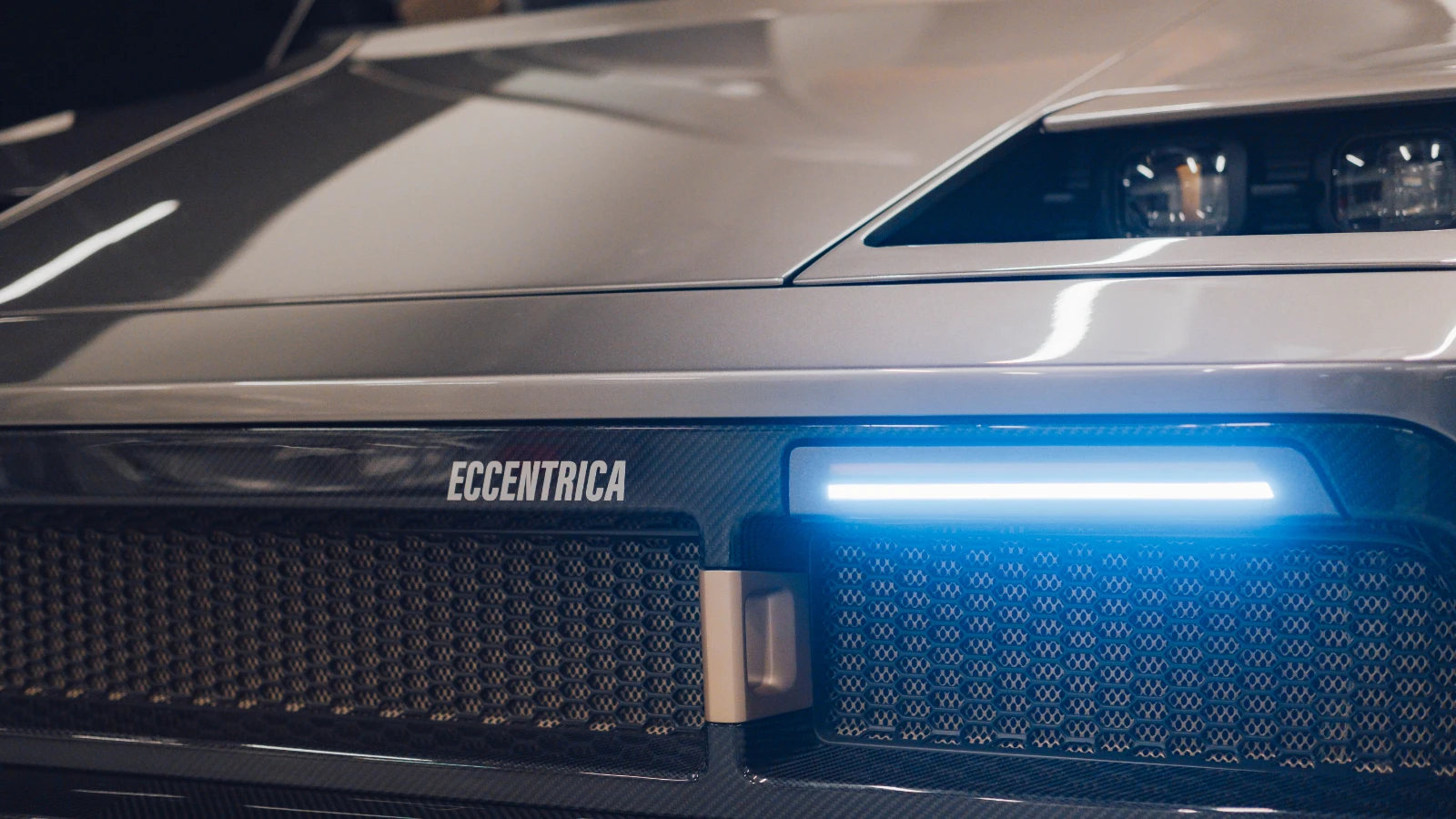 eccentrica v12