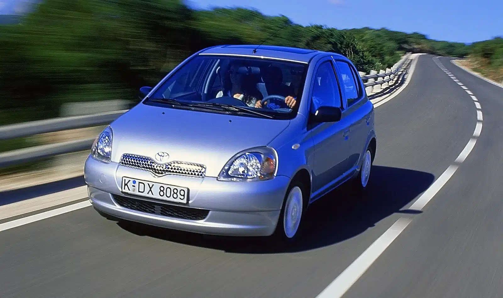 toyota yaris 1999