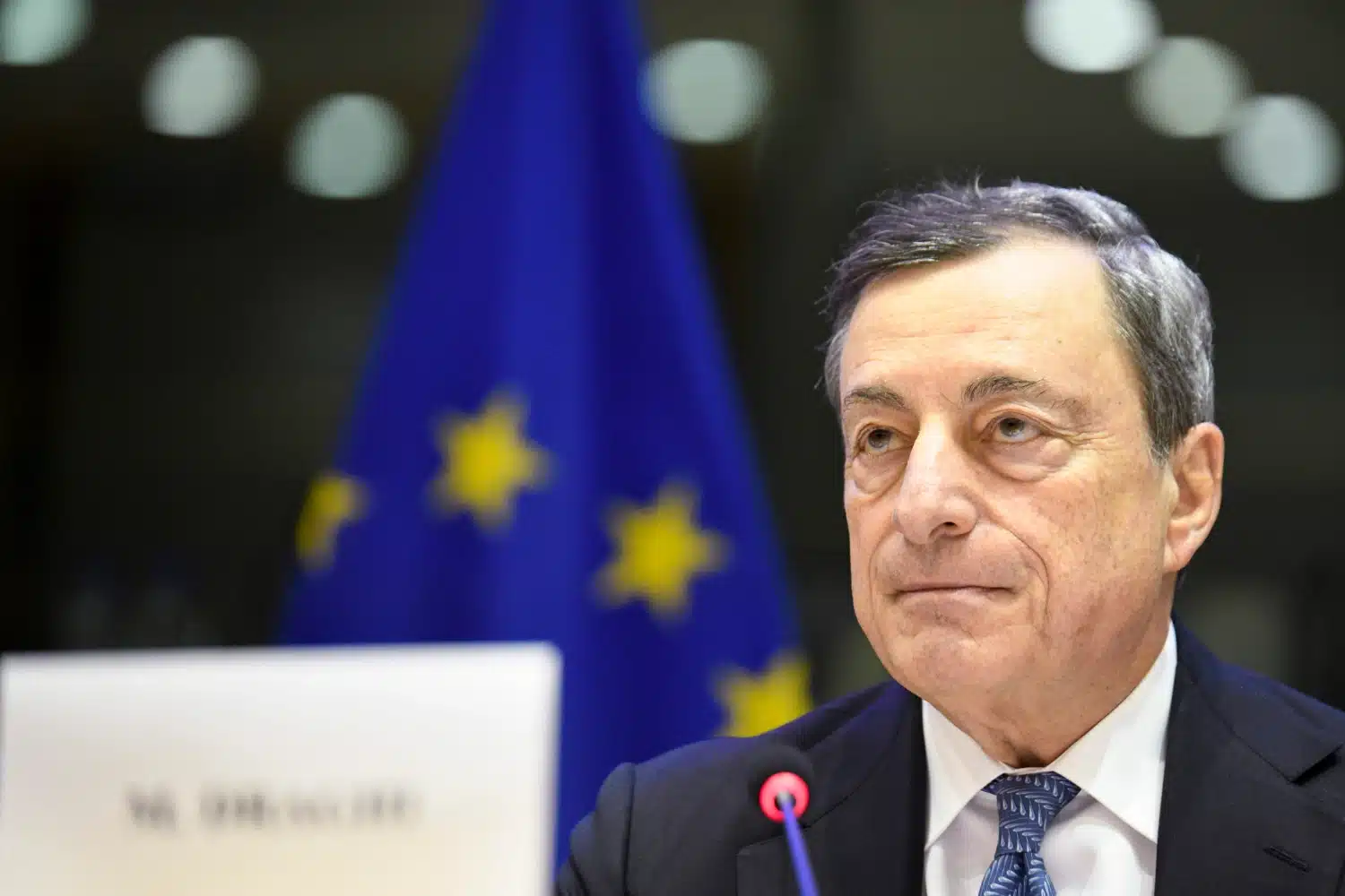 Il piano di Draghi per l’auto elettrica spiegato per punti