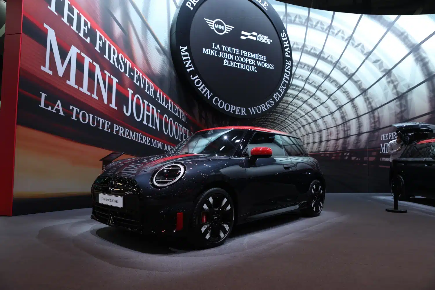 Mini al Salone di Parigi con le John Cooper Works elettriche