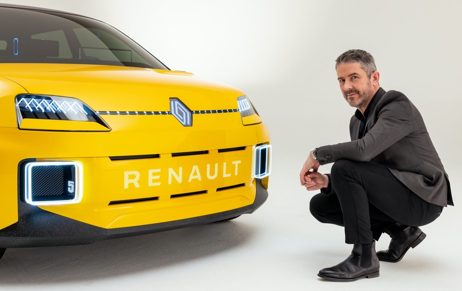 Le elettriche retrò hanno più appeal, chiedere a Renault